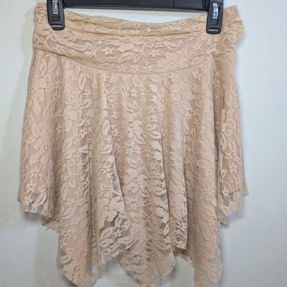 Charlotte Russe Asymmetrical Lace Skirt in Cream